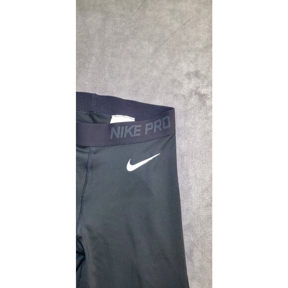 Nike Pro Women's Sz XS Leggings Dri-Fit Capri Length Compression Black Gym C15 - Picture 4 of 9